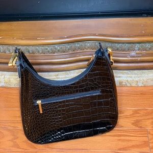 Black shoulder bag